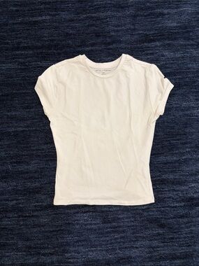 T.J.Maxx Cream Short Sleeve Crewneck Tee
